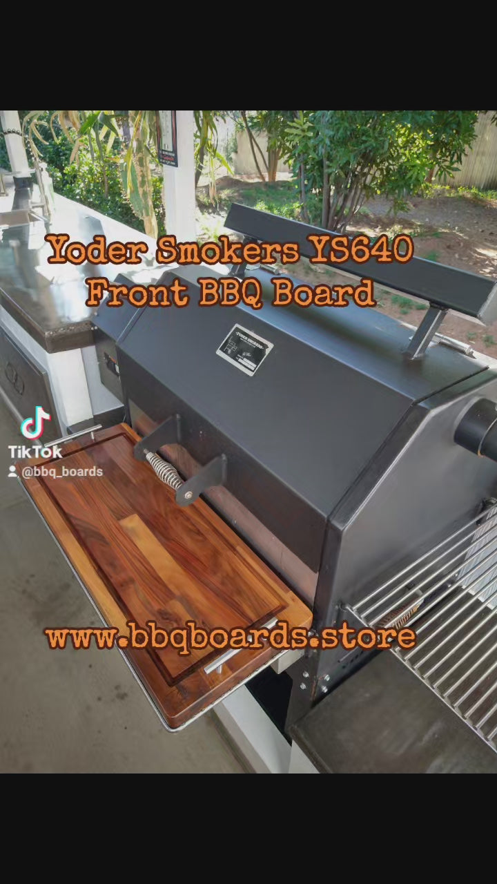 Yoder Smokers YS640S Pellet Grill with Storage Drawer Assembly