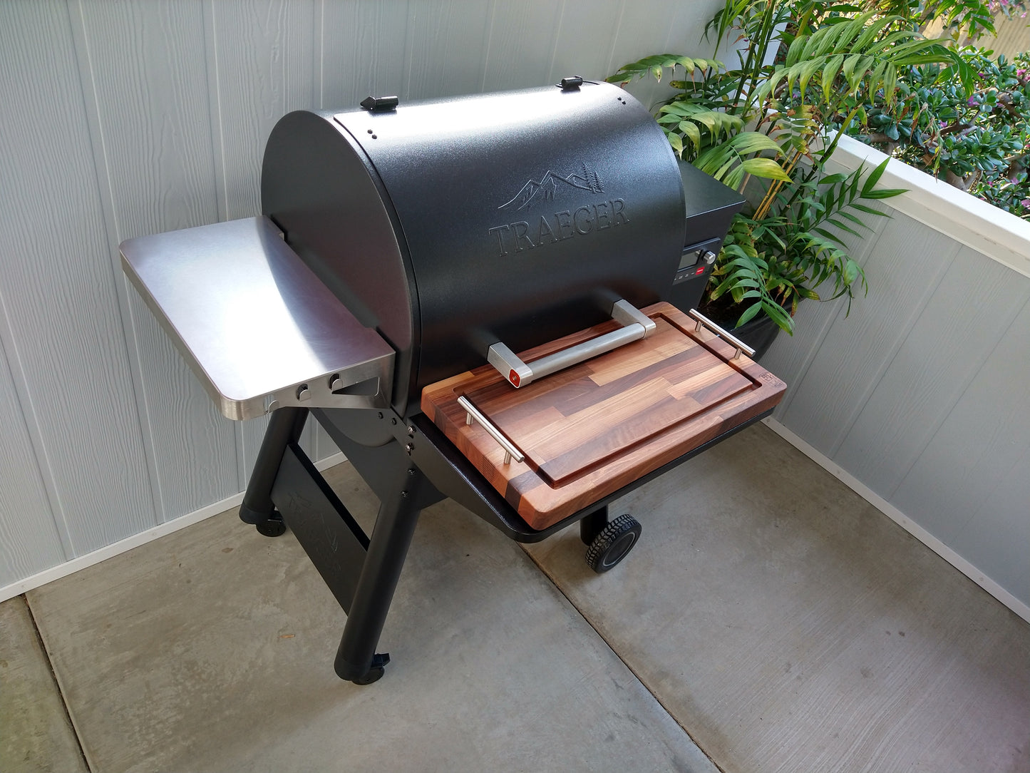 BBQ Boards®, Traeger Ironwood 650 Front Board