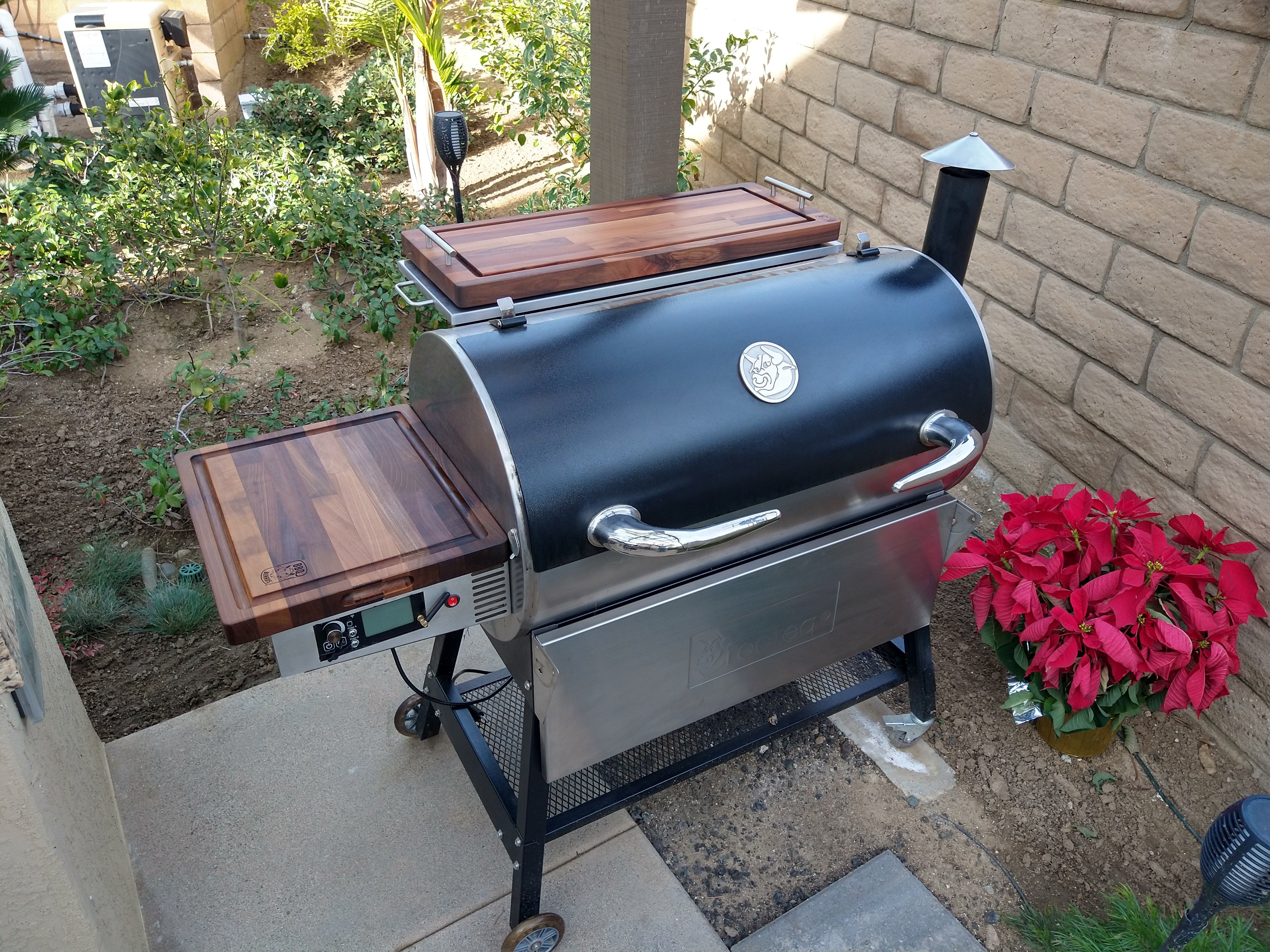 Rt700 grill hotsell